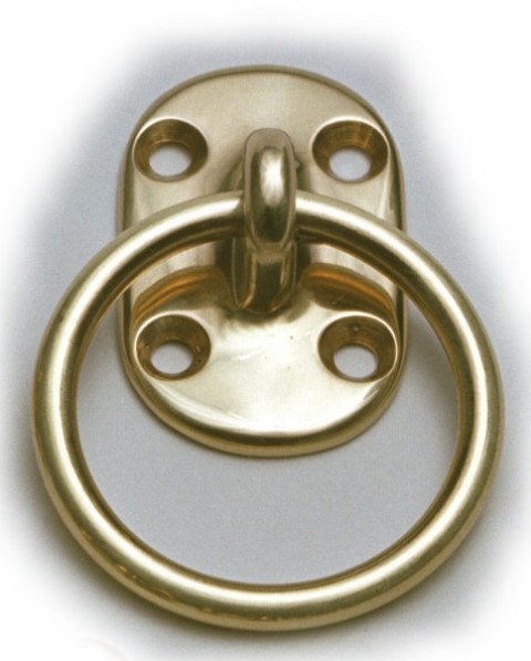 Accastillage voilier - porte - Anneau sur platine en laiton vernis Accastillage voilier - porte - Anneau sur platine en laiton vernis