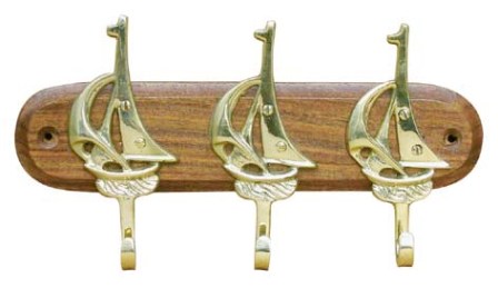 Crochet pour Porte-clés -  3 voiliers en laiton sur bois - décoration marine